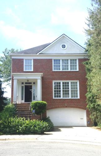 ทัศนียภาพภายนอกโรงแรม, Free Parking on a Private St., Minutes to Georgetown, MedStar Hospital, Georgetown University and mo in แมคลีน (VA)