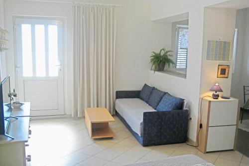 Apartments with a parking space Igrane, Makarska - 6796