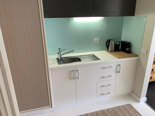 Cocina, Lorne Studio Apartment in Lorne