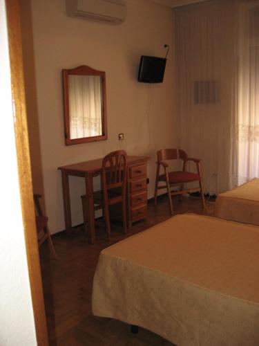 Hostal Maria Cristina - image 6