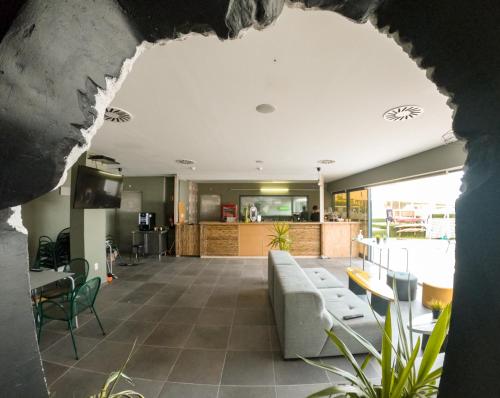 HI Arrifana Destination Hostel 4