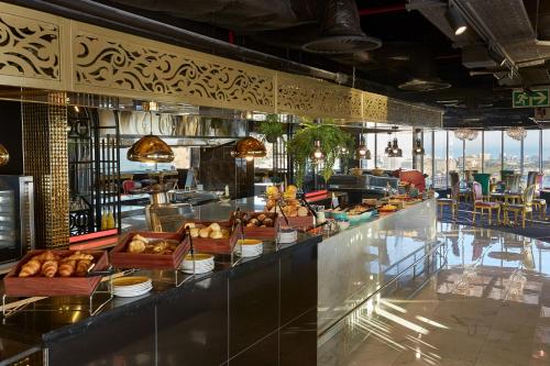 Hotel Sky Cape Town - image 8