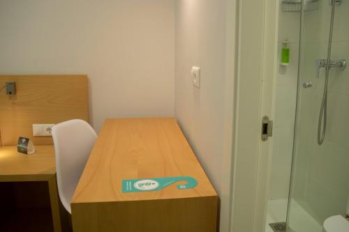 Alda Alborán Rooms - image 11