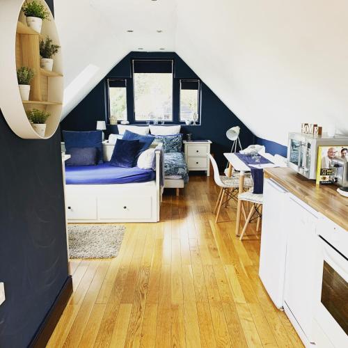 Tollgate Lodge Private Studio Apartment In United Kingdom