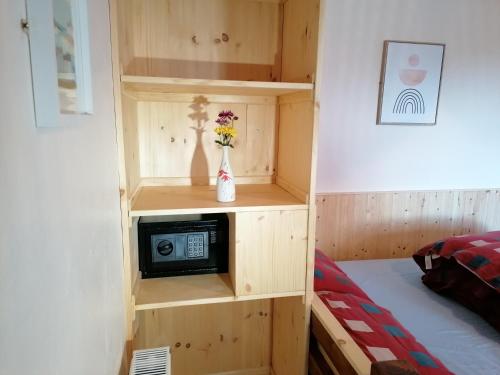 Aille River Tourist Hostel and Campsite Doolin Room Type - Superior Family Room