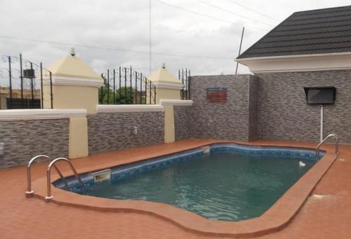Dublina Hotels - Guest Room in Asaba
