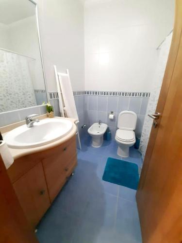 House with 4 bedrooms with private pool and WiFi 17 km from the beach - image 5