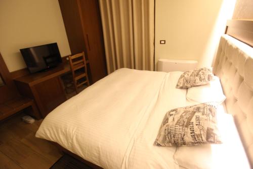 Hotel Alpin Llogara - image 8