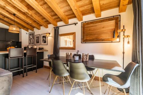 L'Atelier Argentière Chamonix - by EMERALD STAY - image 10