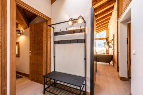 L'Atelier Argentière Chamonix - by EMERALD STAY - image 14