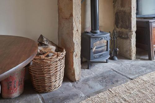 Lythe Cottage - image 7