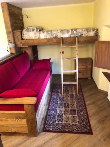 1 king bed, 2 twin beds