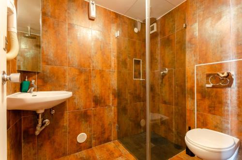 Yes Lisbon Hostel, Лиссабон (фото 9)
