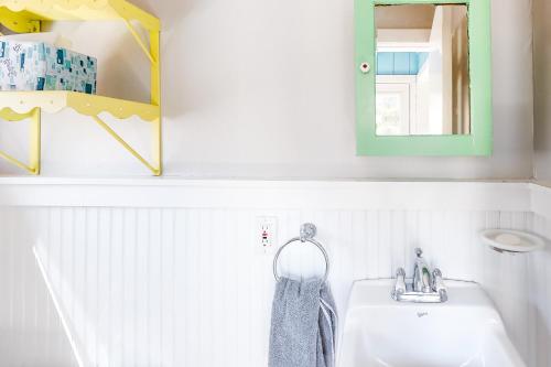 Surfside Retreat On Champlain Street in Ocean Bay Park, USA