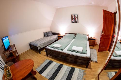 Megálló Wellness Panzió (Megallo Wellness Panzio) in 米什科爾茨市中心