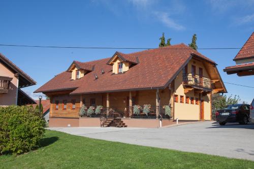 Vista exterior, Wine & Tourism Bračko (Wine & Tourism Bracko) in Dobrna