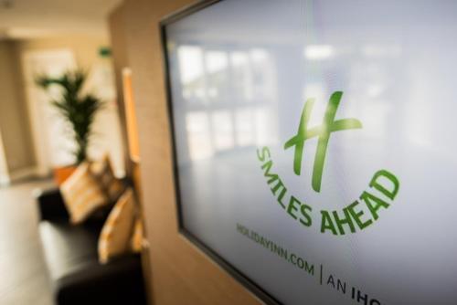 Holiday Inn Manchester West an IHG Hotel - image 3