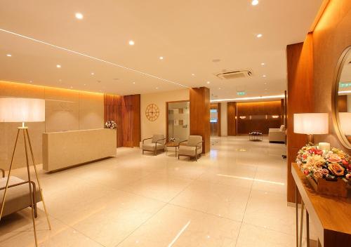Crystal Plaza Luxury Business Hotel – Ernakulam, NE
