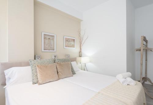 Soho Premium 3 bedrooms apartment - image 9