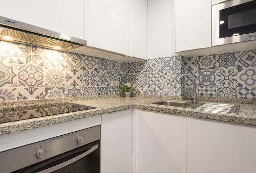 Soho Premium 3 bedrooms apartment - image 11