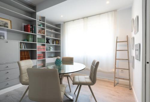 Soho Premium 3 bedrooms apartment - main image