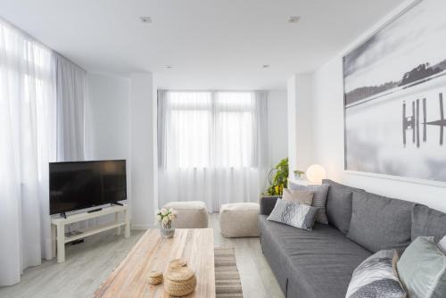 Urbe10 Angel Ganivet 2 Bedrooms Apartment, Málaga