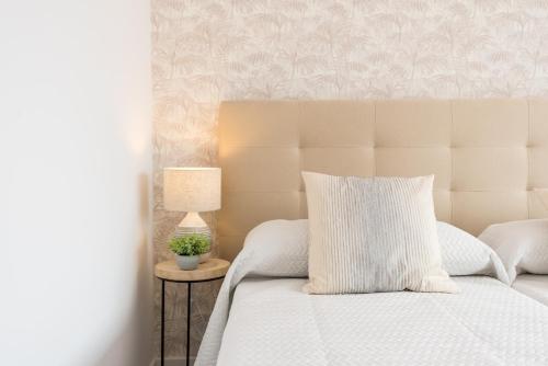 Urbe10 Angel Ganivet 2 Bedrooms Apartment - main image