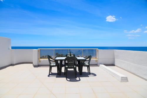 UHC ACACIAS APARTMENTS SALOU - image 10