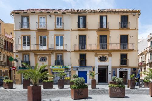 Urbe10 Plaza de la Merced 1 Bedroom Apartment