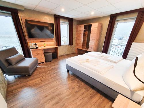 Comfort Double Room with River View