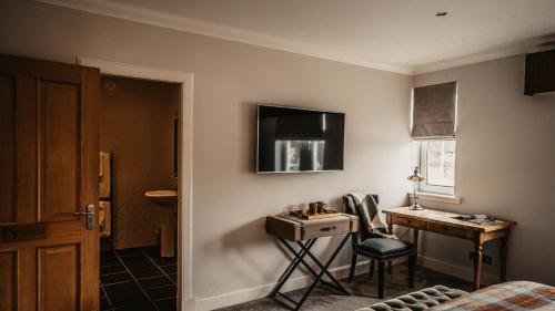 Broadford Hotel