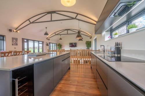 บริการและสิ่งอำนวยความสะดวก, Lower Lodge Barn in อัลเชสเตอร์