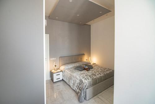 L'Isola Del Postino Rooms - Tap to explore photos