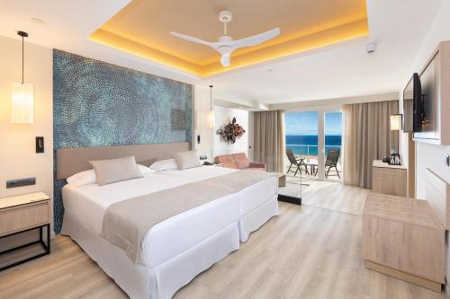 Suite, senior