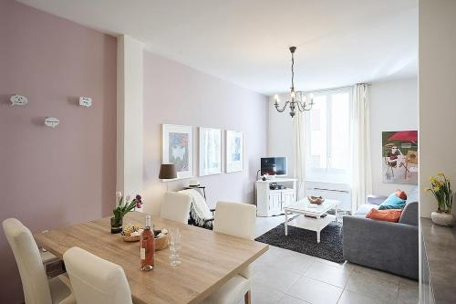Sunlight Properties - L'Artiste - Old Town - By sea - image 9