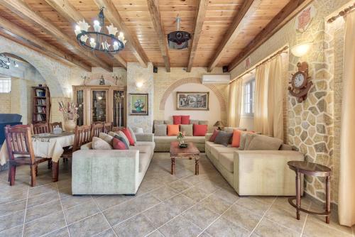  Green Boat Apartment in Akrotiri