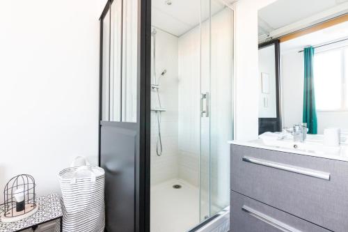 Two-Bedroom Apartment image 8