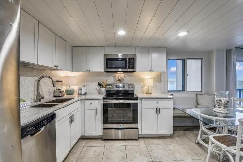 Pinnacle Port A502 condo - main image