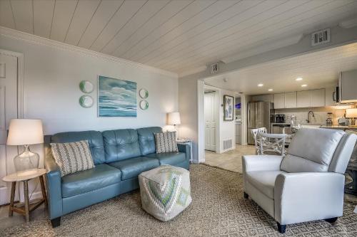 Pinnacle Port A502 condo - image 5