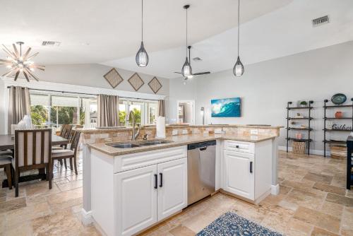415 Palermo Circle by Coastal Vacation Properties - image 4