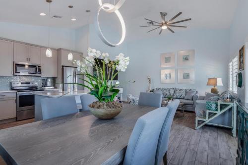 256 Pearl Street by Coastal Vacation Properties - image 6