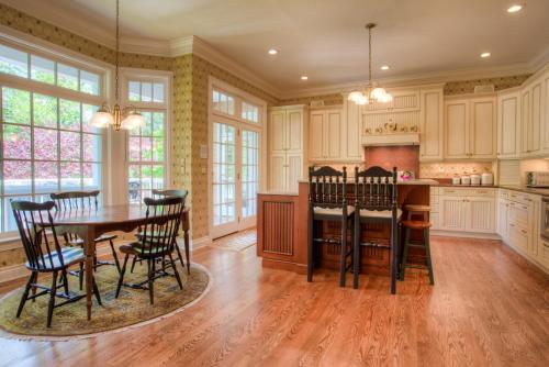 Deerhaven Hideaway - image 3