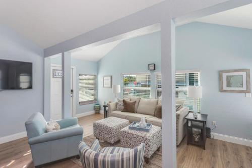 2633 Estero Blvd Duplex by Coastal Vacation Properties - image 5