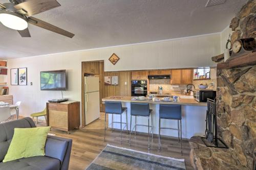Pioneer Cabin Getaway - Ski Golf and Hike! - image 3