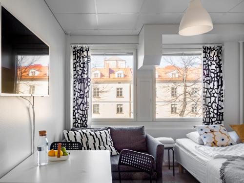 Modern Downtown Studio & FREE Parking - Pikku Ronka - Hosted by 2ndhomes - Apartment - Tampere