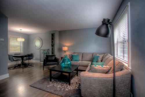 The Loft on Trade Street - image 7