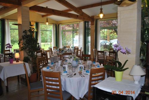 Hotel Auberge de La Nauze in Monplaisant