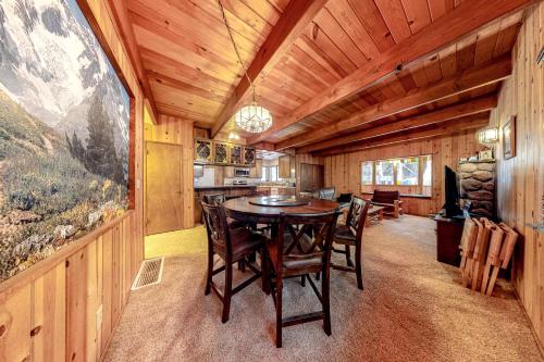 Rainbow Cottage - image 2