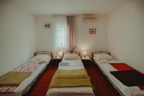 B&B Laguna – Dakovo, GA