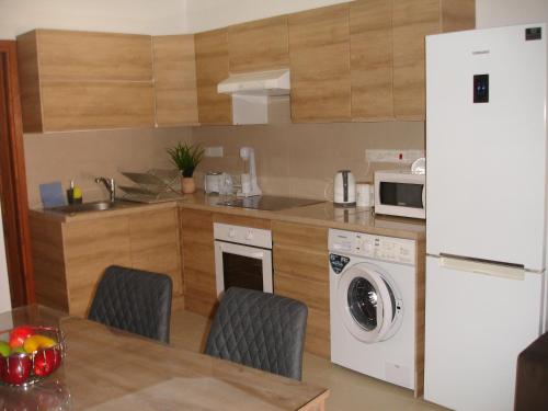 virtuve, Love Holiday Suite 1 in Treis Elies